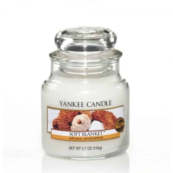 Yankee Candle Classic Small Jar Soft Blanket 104g in the group BEAUTY & HEALTH / Fragrance & Perfume / Other fragrances / Scented candles at TP E-commerce Nordic AB (A13318)