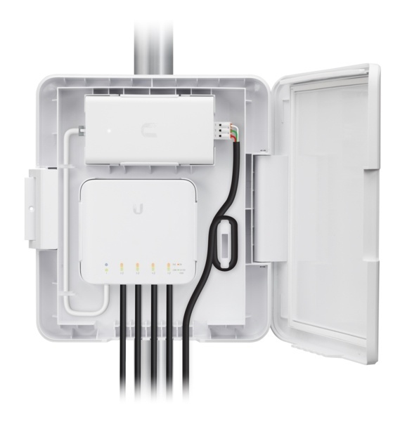 UniFi Flex Switch Adapter Kit for Street Light Pole Applications in the group COMPUTERS & PERIPHERALS / Computer cables / Switches at TP E-commerce Nordic AB (A17098)