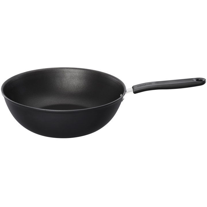 Fiskars Wok Functional Form 28cm in the group HOME, HOUSEHOLD & GARDEN / Kitchen utensils / Frying pans at TP E-commerce Nordic AB (A18715)