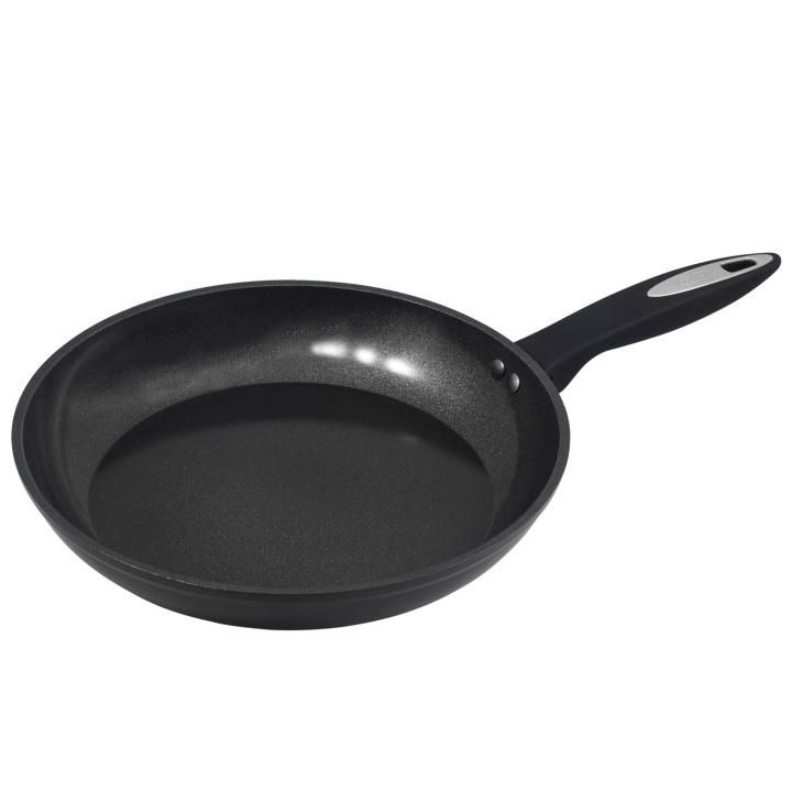 Zyliss Stekpanna Superior ZYLISS® 28C in the group HOME, HOUSEHOLD & GARDEN / Kitchen utensils / Frying pans at TP E-commerce Nordic AB (A19640)