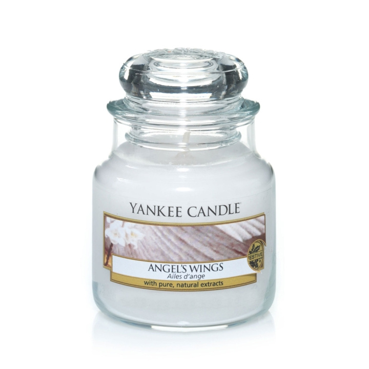 Yankee Candle Classic Small Jar Angel Wings Candle 104g in the group BEAUTY & HEALTH / Fragrance & Perfume / Other fragrances / Scented candles at TP E-commerce Nordic AB (C00591)