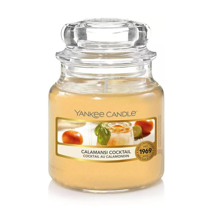 Yankee Candle Classic Small Jar Calamansi Cocktail 104g in the group BEAUTY & HEALTH / Fragrance & Perfume / Other fragrances / Scented candles at TP E-commerce Nordic AB (C00635)