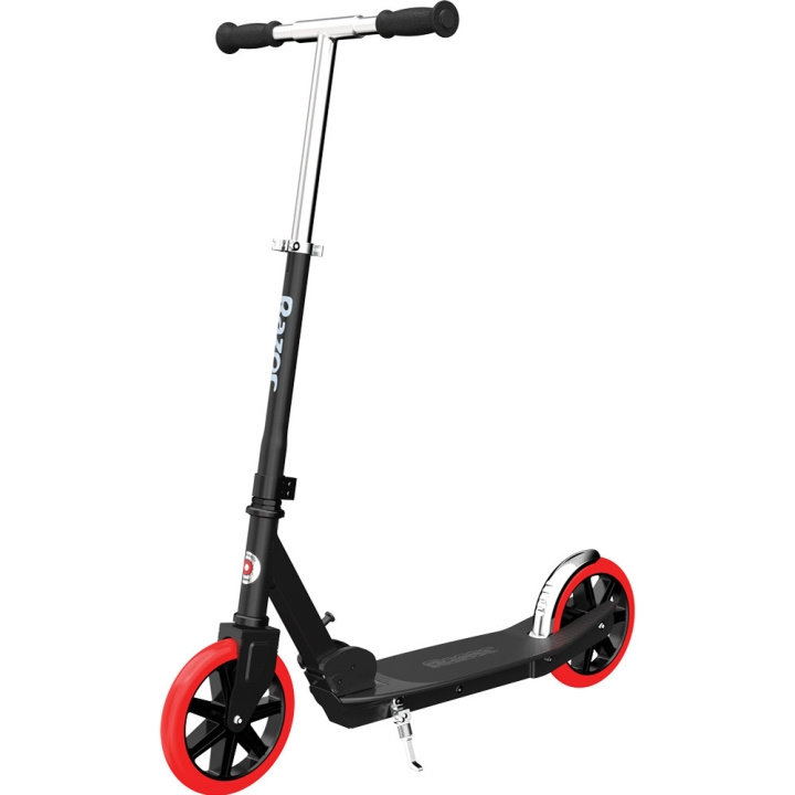 Carbon Lux Scooter - Black in the group TOYS, KIDS & BABY PRODUCTS / Outdoor toys / Bicycles & Scooters at TP E-commerce Nordic AB (C05013)