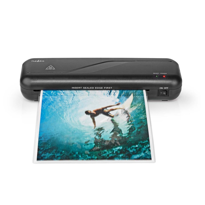 Nedis Laminator | Hot | A4 | 230 mm/min | Auto switch off | Mains Powered | Black in the group COMPUTERS & PERIPHERALS / Printers & Accessories / Lamineringsmaskiner & Tillbehör / Lamineringsmaskiner at TP E-commerce Nordic AB (C06435)