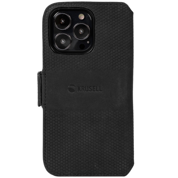 Krusell Leather Phone Wallet iPhone 13 Pro Svart in the group SMARTPHONE & TABLETS / Phone cases / Apple / iPhone 13 Pro / Wallet Case at TP E-commerce Nordic AB (C08751)