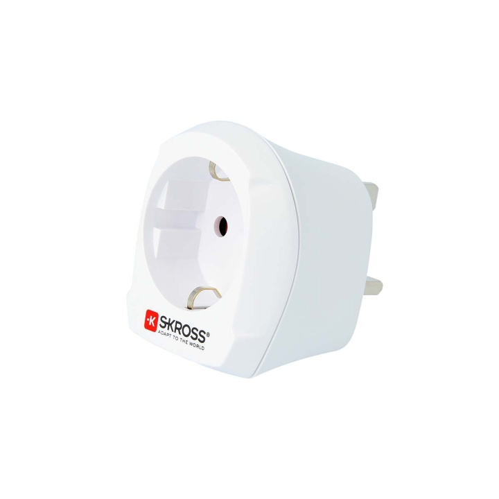 SKROSS Travel Adapter Europe to UK Earthed in the group HOME, HOUSEHOLD & GARDEN / Electricity & Lighting / Travel adapters at TP E-commerce Nordic AB (C09194)