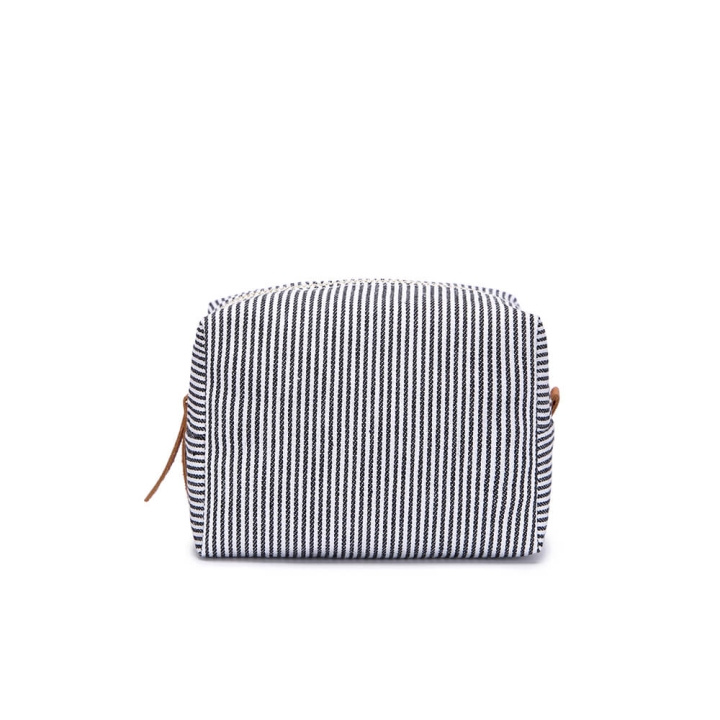 KUNGSBACKA Toiletry Bag Frida Small Striped in the group HOME, HOUSEHOLD & GARDEN / Bathroom / Toilet bags at TP E-commerce Nordic AB (C09327)