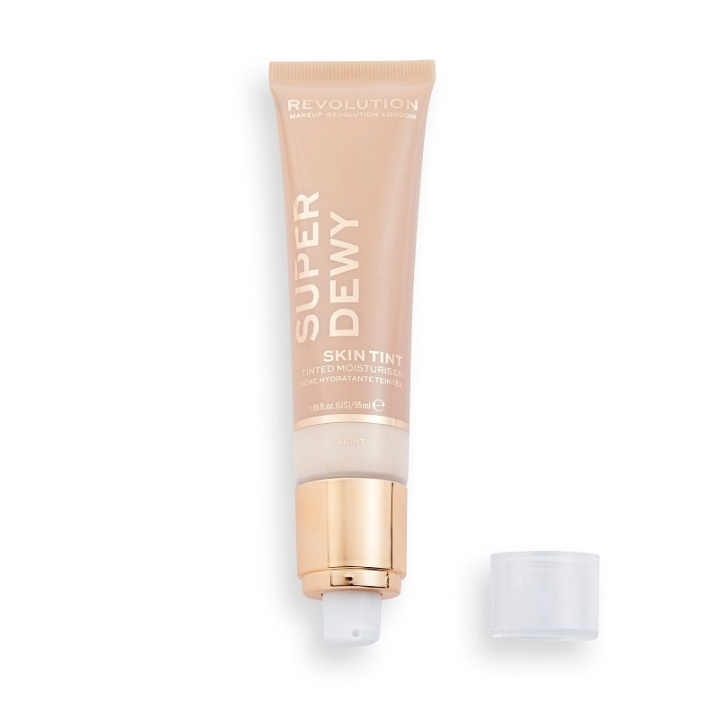 Makeup Revolution Superdewy Tinted Moisturiser Light 55ml in the group BEAUTY & HEALTH / Skin care / Face / Tinted Moisturizer at TP E-commerce Nordic AB (C10152)