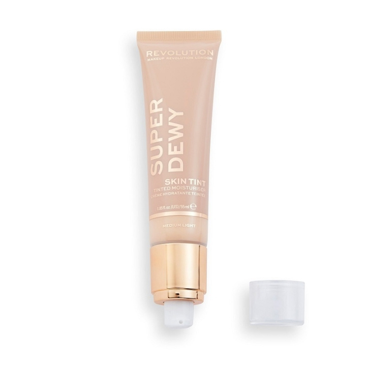 Makeup Revolution Superdewy Tinted Moisturiser Medium Light 55ml in the group BEAUTY & HEALTH / Skin care / Face / Face creams at TP E-commerce Nordic AB (C10160)
