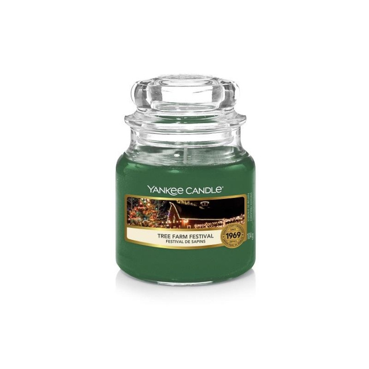 Yankee Candle Classic Small Jar Tree Farm Festival 104g in the group BEAUTY & HEALTH / Fragrance & Perfume / Other fragrances / Scented candles at TP E-commerce Nordic AB (C11393)