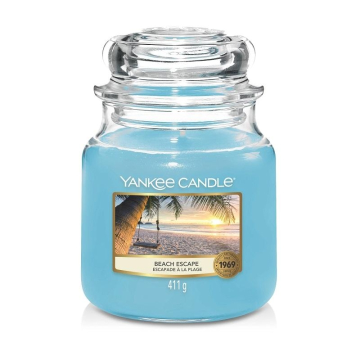 Yankee Candle Classic Medium Jar Beach Escape 411g in the group BEAUTY & HEALTH / Fragrance & Perfume / Other fragrances / Scented candles at TP E-commerce Nordic AB (C12952)