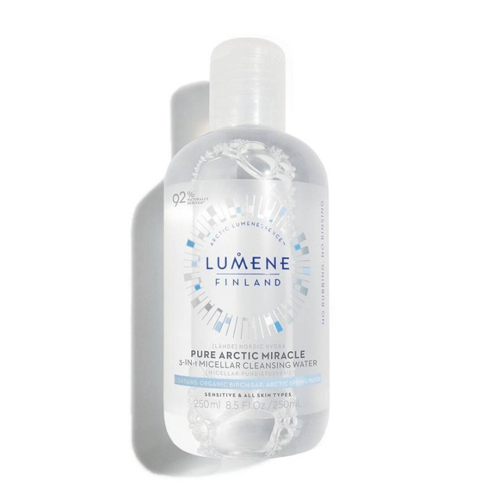Lumene Pure Arctic Miracle 3-In-1 Cleansing Water 250ml in the group BEAUTY & HEALTH / Skin care / Face / Cleaning at TP E-commerce Nordic AB (C13320)