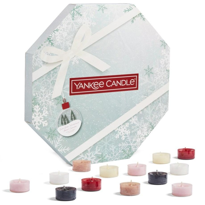 Yankee Candle Adventskalender Advent Wreath Snow Globe Wonderland 2022 in the group BEAUTY & HEALTH / Fragrance & Perfume / Other fragrances / Scented candles at TP E-commerce Nordic AB (C14031)