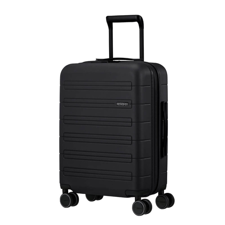 American Tourister Nova Stream Spinner 55/20 Expand Black in the group Sport, leisure & Hobby / Travel accessories / Suitcases at TP E-commerce Nordic AB (C17063)