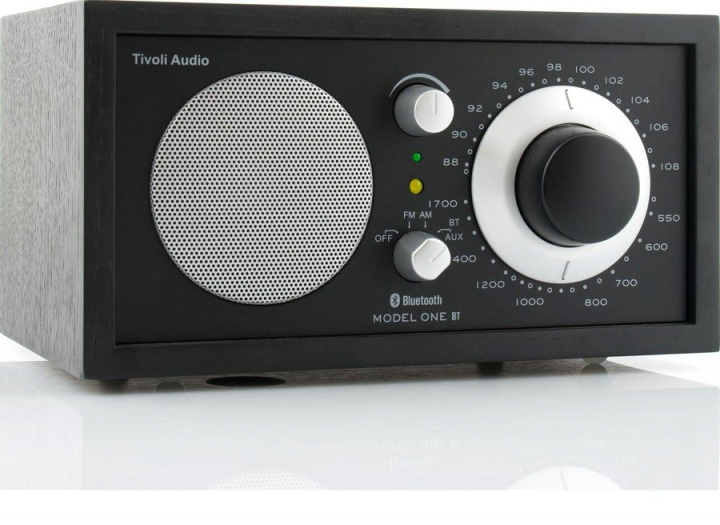 Tivoli Audio Model One BT Oak/Black in the group HOME ELECTRONICS / Audio & Picture / Home cinema, Hifi & Portable / Radio & Alarm clocks / Radio at TP E-commerce Nordic AB (C19748)