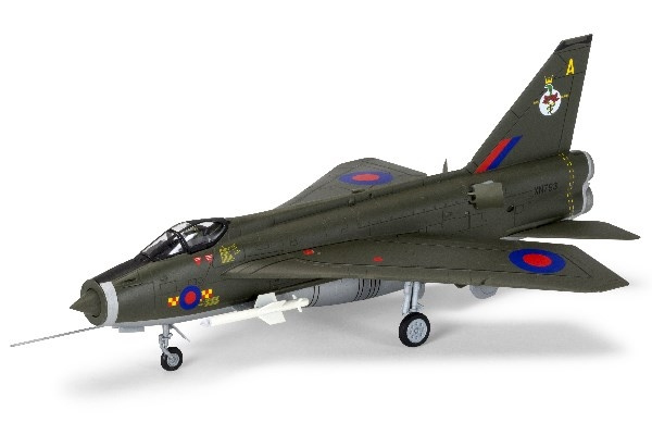 AIRFIX English Electric Lightning F.2A, 1:72 hanging gift in the group Sport, leisure & Hobby / Hobby / Plastic models / Airplanes/Helicopters at TP E-commerce Nordic AB (C29600)