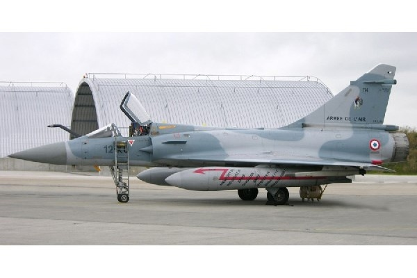 Revell Dassault Mirage 2000C 1:48 in the group Sport, leisure & Hobby / Hobby / Plastic models / Airplanes/Helicopters at TP E-commerce Nordic AB (C29904)
