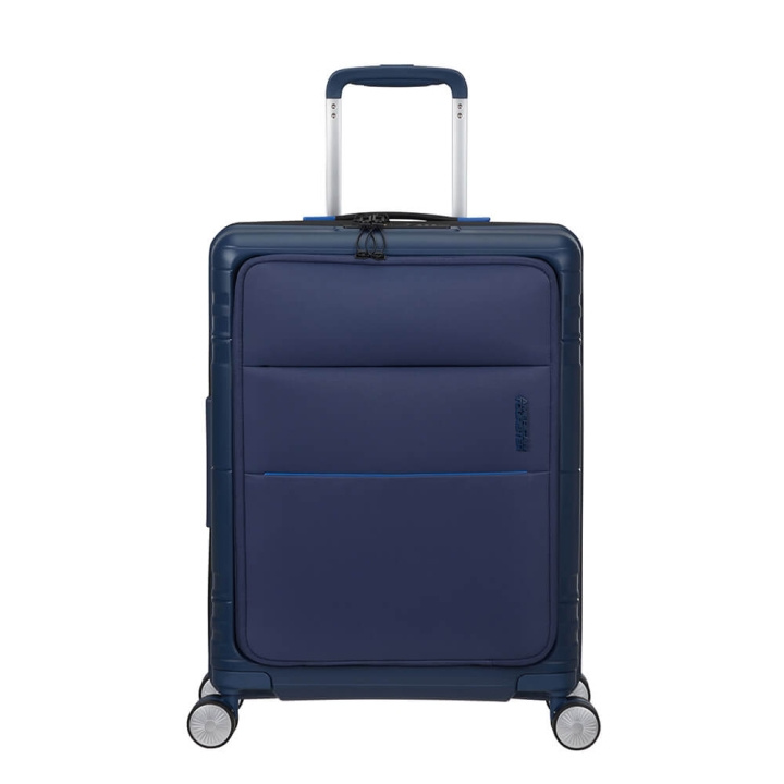 American Tourister Cabin Luggage Hello Cabin Spinner 55 Navy in the group Sport, leisure & Hobby / Travel accessories / Suitcases at TP E-commerce Nordic AB (C30253)