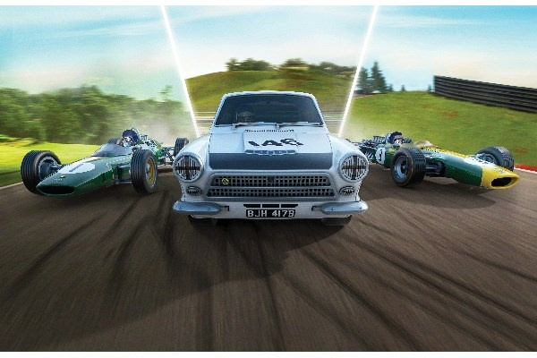Scalextric Jim Clark Collection Triple Pack 1:32 in the group TOYS, KIDS & BABY PRODUCTS / Radio controlled / Racing tracks / Cars at TP E-commerce Nordic AB (C30519)