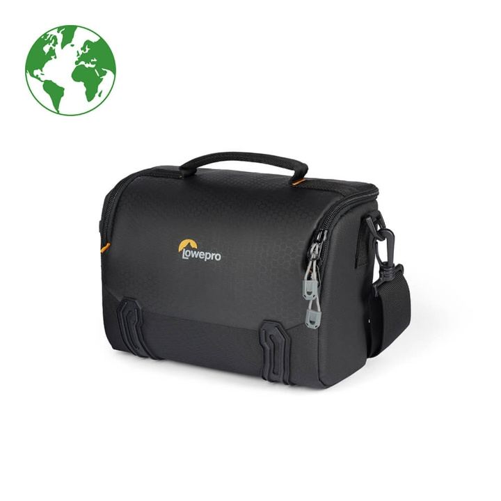 Lowepro Shoulder Bag Adventura SH 140 III Black in the group HOME ELECTRONICS / Photo & Video / Photo equipment / Camera bags at TP E-commerce Nordic AB (C32140)
