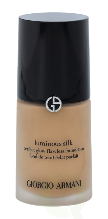 Armani Luminous Silk Foundation 30 ml #06 in the group BEAUTY & HEALTH / Makeup / Facial makeup / Foundation at TP E-commerce Nordic AB (C41221)