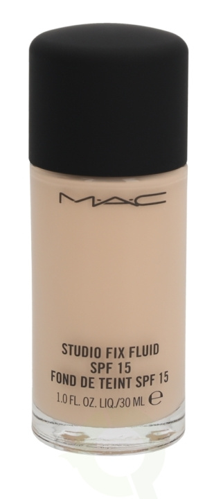 MAC Studio Fix Fluid Foundation SPF15 30 ml NC10 in the group BEAUTY & HEALTH / Makeup / Facial makeup / Foundation at TP E-commerce Nordic AB (C41636)