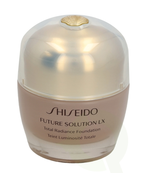 Shiseido Future Solution LX Total Radiance Foundation SPF15 30 ml Neutral 3 in the group BEAUTY & HEALTH / Makeup / Facial makeup / Foundation at TP E-commerce Nordic AB (C41792)