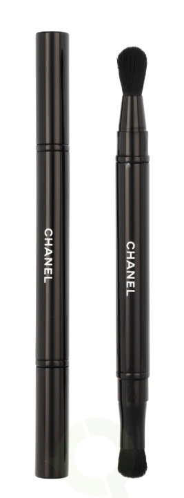 Chanel Les Pinceaux Retractable Dual-Ended Eyeshadow Brush 1 Piece #200 in the group BEAUTY & HEALTH / Makeup / Eyes & Eyebrows / Eye shadows at TP E-commerce Nordic AB (C42534)