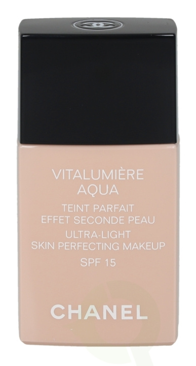 Chanel Vitalumiere Aqua Ultra-Light Makeup SPF15 30 ml #70 Beige - Ultra Light in the group BEAUTY & HEALTH / Makeup / Facial makeup / Foundation at TP E-commerce Nordic AB (C49679)