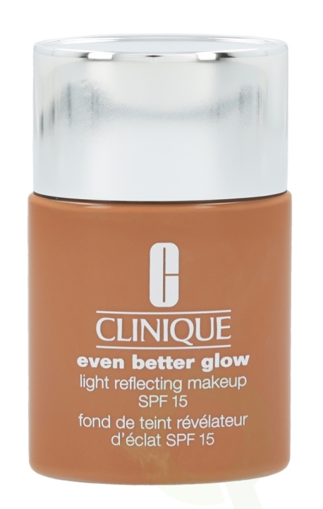 Clinique Even Better Glow Light Reflecting Makeup SPF15 30 ml WN114 Golden in the group BEAUTY & HEALTH / Makeup / Facial makeup / Foundation at TP E-commerce Nordic AB (C50256)