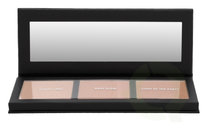 MAC Hyper Real Glow Palette 13.5 gr Flash + Awe in the group BEAUTY & HEALTH / Makeup / Facial makeup / Contour/Highlight at TP E-commerce Nordic AB (C53789)