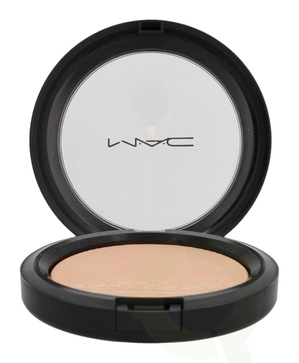 MAC Extra Dimension Skinfinish 9 g Show Gold in the group BEAUTY & HEALTH / Makeup / Facial makeup / Contour/Highlight at TP E-commerce Nordic AB (C53910)