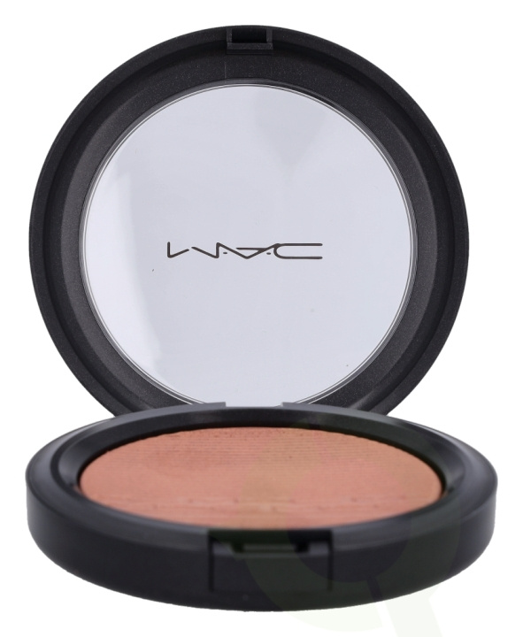 MAC Extra Dimension Skinfinish 9 g Glow With It! in the group BEAUTY & HEALTH / Makeup / Facial makeup / Contour/Highlight at TP E-commerce Nordic AB (C55598)