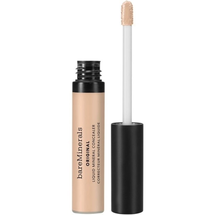 Original Liquid Mineral Concealer is an ultralight creamy concealer with buildable medium coverage that blurs imperfections and is perfect for use under the eyes. The skin-conditioning formula nourishes and hydrates while staying in place all day without in the group BEAUTY & HEALTH / Makeup / Facial makeup / Concealer at TP E-commerce Nordic AB (C56978)