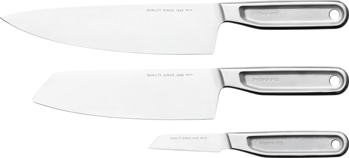 Fiskars All Steel Cooks knivset, tredelad in the group HOME, HOUSEHOLD & GARDEN / Kitchen utensils / Kitchen knives & Knife sharpeners at TP E-commerce Nordic AB (C57460)