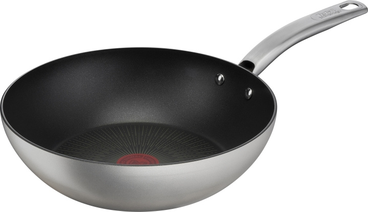 Tefal Recycle - wokpanna, 28 cm, silverfärgad in the group HOME, HOUSEHOLD & GARDEN / Kitchen utensils / Frying pans at TP E-commerce Nordic AB (C58493)