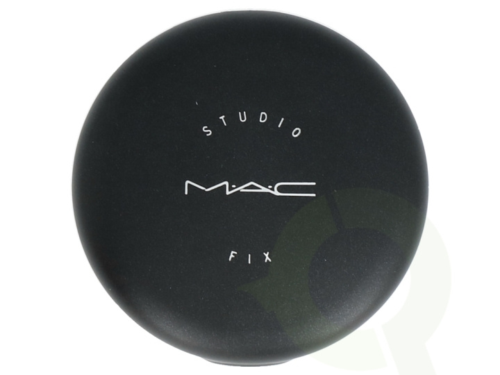 MAC Studio Fix Powder Plus Foundation 15 g NC46 in the group BEAUTY & HEALTH / Makeup / Facial makeup / Foundation at TP E-commerce Nordic AB (C64366)