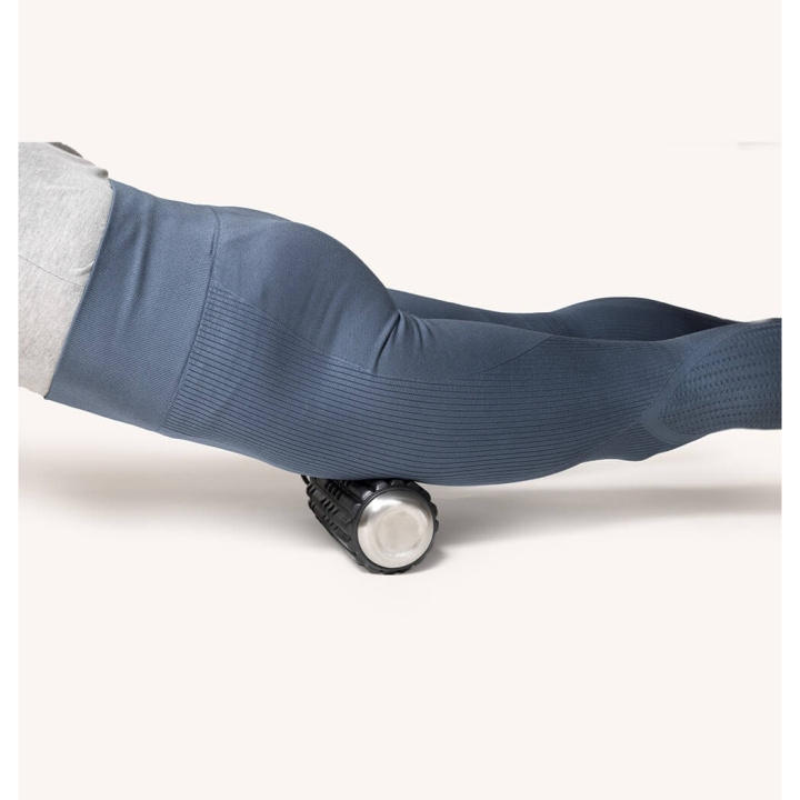 SWEDISH POSTURE WaveWell 2in1 Waterbottle & Foamroller in the group Sport, leisure & Hobby / Exercise equipment / Exercise accessories at TP E-commerce Nordic AB (C90726)