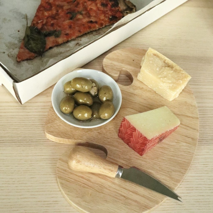 Kikkerland Mushroom Cutting Board & Knife in the group HOME, HOUSEHOLD & GARDEN / Kitchen utensils / Cutting boards at TP E-commerce Nordic AB (C93222)