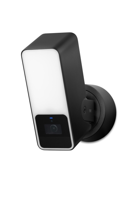 Eve Home Eve - Outdoor Cam - Secure floodlight camera with Apple HomeKit Secure Video technology in the group HOME, HOUSEHOLD & GARDEN / Alarm & Security / Security cameras / Digital (Network) / Outdoor cameras at TP E-commerce Nordic AB (C96885)