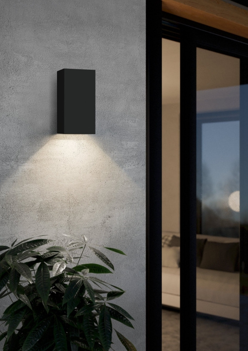 Eglo Eremitana-Z outdoor wall lamp black - RGB + TW - Zigbee, Bluetooth in the group HOME, HOUSEHOLD & GARDEN / Electricity & Lighting / Outdoor lighting / Outdoor wall light / Outdoor wall light without sensor at TP E-commerce Nordic AB (D04112)