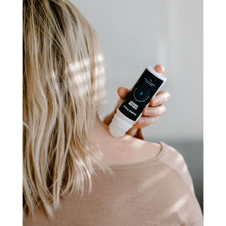 SWEDISH POSTURE Polarfrost Coooling Gel Roll-On Pain releving cold gel in the group BEAUTY & HEALTH / Health care / Other at TP E-commerce Nordic AB (D09181)
