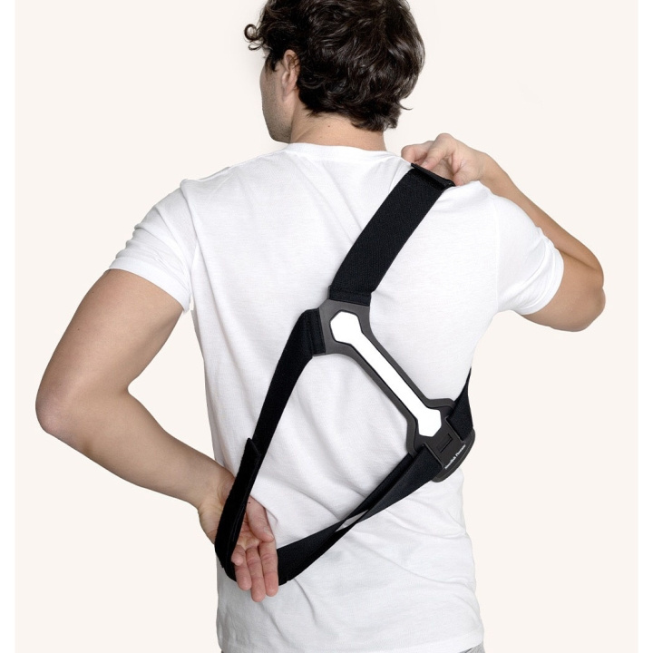 SWEDISH POSTURE Realign S-M Reflective Posture Brace in the group BEAUTY & HEALTH / Health care / Other at TP E-commerce Nordic AB (D09245)