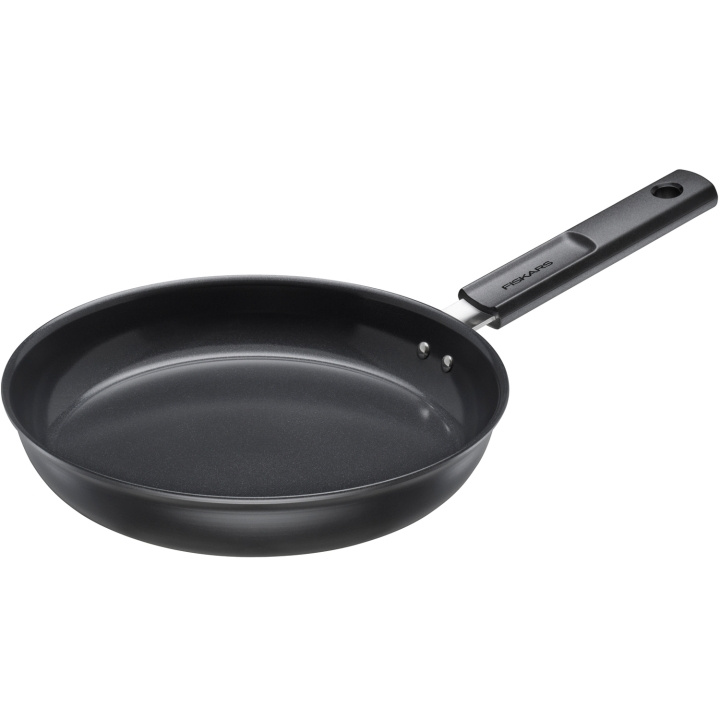 Fiskars Stekpanna Hard Face 24 cm Keramisk 1075458 in the group HOME, HOUSEHOLD & GARDEN / Kitchen utensils / Frying pans at TP E-commerce Nordic AB (D12980)