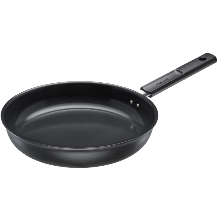 Fiskars Stekpanna Hard Face 28 cm Keramisk 1075520 in the group HOME, HOUSEHOLD & GARDEN / Kitchen utensils / Frying pans at TP E-commerce Nordic AB (D12982)