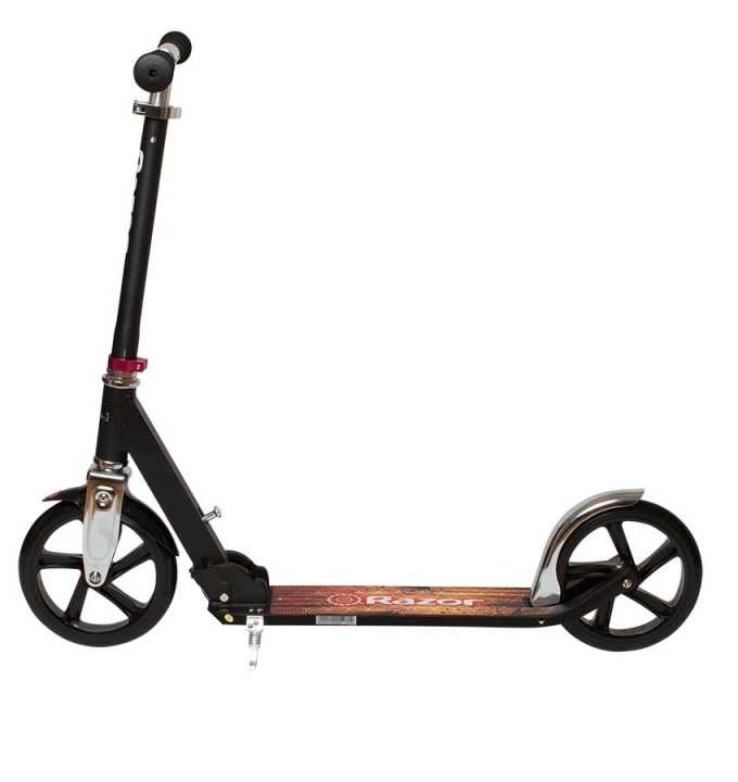 Razor A5 Lux Scooter - Black Label (13073067) in the group TOYS, KIDS & BABY PRODUCTS / Outdoor toys / Bicycles & Scooters at TP E-commerce Nordic AB (D14958)