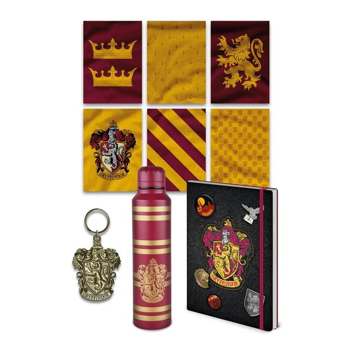 Pyramid International HARRY POTTER (COLOURFUL CREST GRYFFINDOR) PREMIUM GIFT SET in the group Sport, leisure & Hobby / Fun stuff / Collector\'s items at TP E-commerce Nordic AB (D15480)