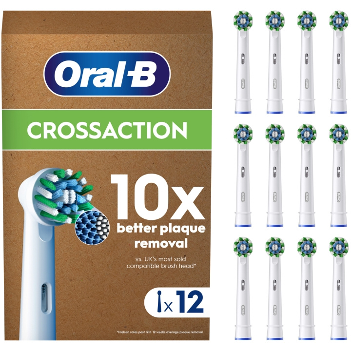Oral B Borsthuvud CrossAction 12st in the group BEAUTY & HEALTH / Oral care / Accessories for electric toothbrushes at TP E-commerce Nordic AB (D16534)