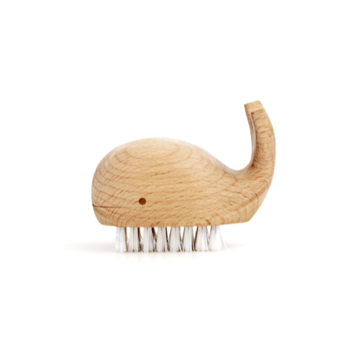 Kikkerland Wooden Whale Nail Brush in the group Sport, leisure & Hobby / Fun stuff / Smart home at TP E-commerce Nordic AB (D16879)