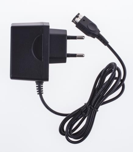 Trade Invaders DS fat/GBA SP AC adapter (in F&G bag + label) in the group HOME ELECTRONICS / Game consoles & Accessories / Nintendo 3DS at TP E-commerce Nordic AB (D17696)